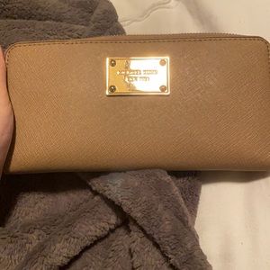 Tan leather wallet